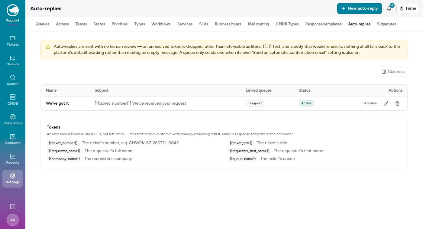 The auto-replies list: one reply with its subject line, the queues it's linked to, and its status.